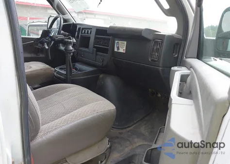 2019 Chevrolet Express 2500 Work Van from USA, damaged, VIN 1GCWGAF19K1256095